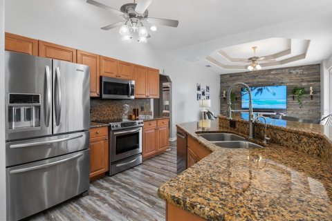 Casa en venta en Port Charlotte, Florida, 3 dormitorios, 198.72 m2 № 1898834 - foto 16