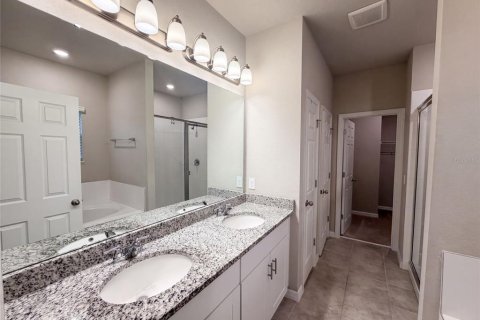 Villa ou maison à vendre à New Smyrna Beach, Floride: 3 chambres, 165.27 m2 № 2306360 - photo 10
