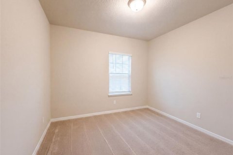 Villa ou maison à vendre à New Smyrna Beach, Floride: 3 chambres, 165.27 m2 № 2306360 - photo 17