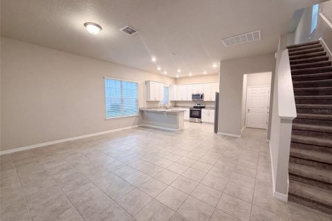Villa ou maison à vendre à New Smyrna Beach, Floride: 3 chambres, 165.27 m2 № 2306360 - photo 3