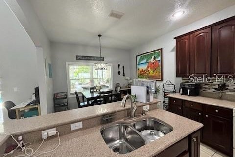 Villa ou maison à louer à Kissimmee, Floride: 4 chambres, 234.86 m2 № 1803632 - photo 5