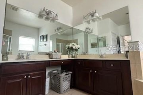 Villa ou maison à louer à Kissimmee, Floride: 4 chambres, 234.86 m2 № 1803632 - photo 29