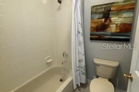 Villa ou maison à louer à Kissimmee, Floride: 4 chambres, 234.86 m2 № 1803632 - photo 25