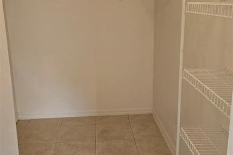 House in Riverview, Florida 3 bedrooms, 119.84 sq.m. № 2112809 - photo 17