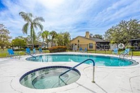 House in Riverview, Florida 3 bedrooms, 119.84 sq.m. № 2112809 - photo 12