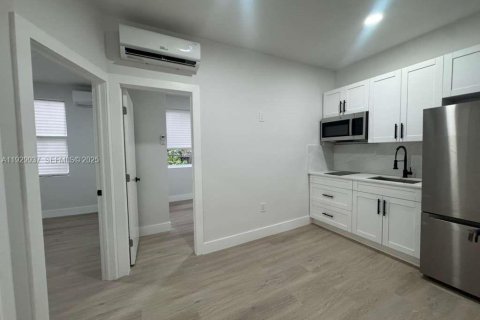 Appartement à louer à Miami, Floride: 1 chambre, 46.45 m2 № 1988861 - photo 3