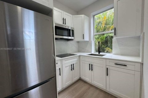 Appartement à louer à Miami, Floride: 1 chambre, 46.45 m2 № 1988861 - photo 1