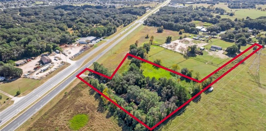 Propiedad comercial en Summerfield, Florida 169.36 m2 № 875204