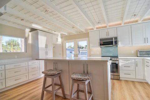 Villa ou maison à louer à Redington Beach, Floride: 3 chambres, 155.89 m2 № 2106991 - photo 23