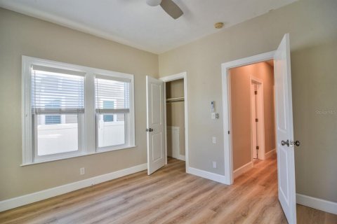Villa ou maison à louer à Redington Beach, Floride: 3 chambres, 155.89 m2 № 2106991 - photo 4