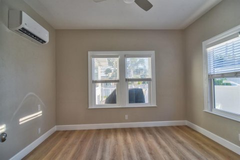 Villa ou maison à louer à Redington Beach, Floride: 3 chambres, 155.89 m2 № 2106991 - photo 3