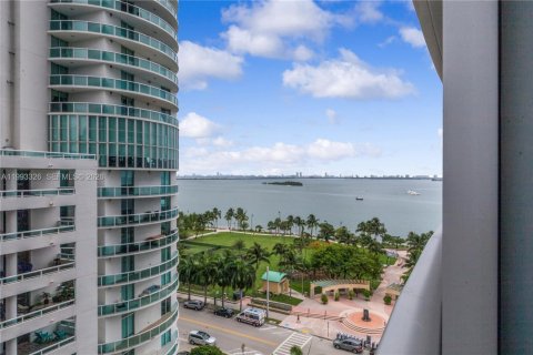 Condominio en alquiler en Miami, Florida, 2 dormitorios, 96.43 m2 № 2055622 - foto 11