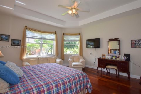 Casa en venta en Davie, Florida, 4 dormitorios, 284.1 m2 № 1944799 - foto 20