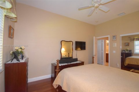 Casa en venta en Davie, Florida, 4 dormitorios, 284.1 m2 № 1944799 - foto 26