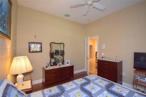 Casa en venta en Davie, Florida, 4 dormitorios, 284.1 m2 № 1944799 - foto 29