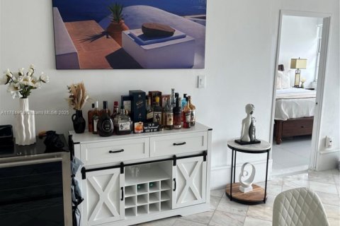 Condominio en venta en Aventura, Florida, 2 dormitorios, 116.22 m2 № 1578124 - foto 8