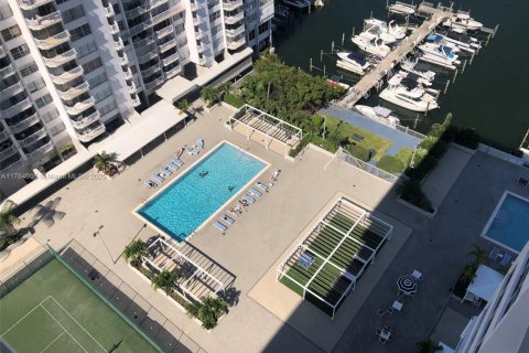 Condominio en venta en Aventura, Florida, 2 dormitorios, 116.22 m2 № 1578124 - foto 21