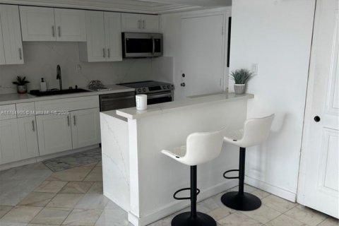 Condominio en venta en Aventura, Florida, 2 dormitorios, 116.22 m2 № 1578124 - foto 4