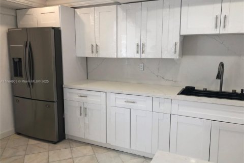Condominio en venta en Aventura, Florida, 2 dormitorios, 116.22 m2 № 1578124 - foto 3