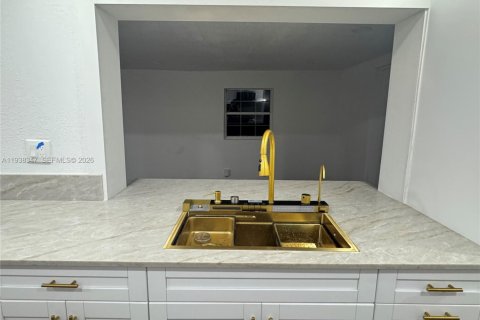 Купить виллу или дом в Плантация, Флорида 4 спальни, 155.24м2, № 1995883 - фото 25