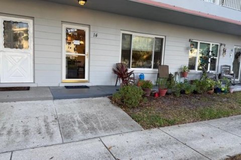 Condo in Clearwater, Florida, 1 bedroom  № 1441091 - photo 1