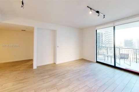 Condominio en venta en Miami, Florida, 3 dormitorios, 133.59 m2 № 2029072 - foto 6