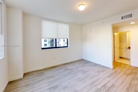Condominio en venta en Miami, Florida, 3 dormitorios, 133.59 m2 № 2029072 - foto 14