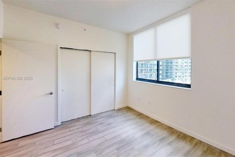 Condominio en venta en Miami, Florida, 3 dormitorios, 133.59 m2 № 2029072 - foto 16