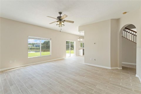 Villa ou maison à vendre à Land O' Lakes, Floride: 3 chambres, 219.81 m2 № 1899907 - photo 20