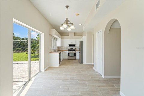Villa ou maison à vendre à Land O' Lakes, Floride: 3 chambres, 219.81 m2 № 1899907 - photo 24