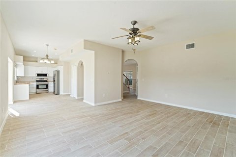 Villa ou maison à vendre à Land O' Lakes, Floride: 3 chambres, 219.81 m2 № 1899907 - photo 18
