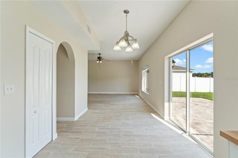 Villa ou maison à vendre à Land O' Lakes, Floride: 3 chambres, 219.81 m2 № 1899907 - photo 23