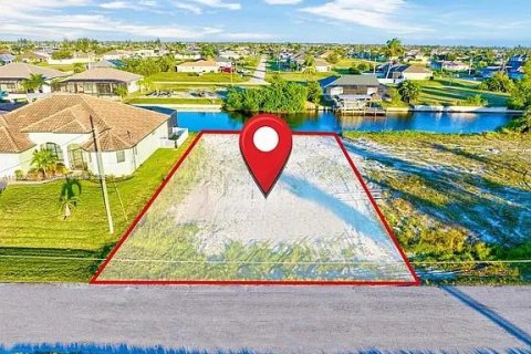 Terreno en venta en Cape Coral, Florida № 2085636 - foto 3