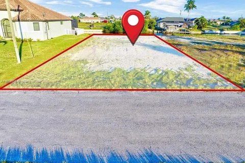Terreno en venta en Cape Coral, Florida № 2085636 - foto 5