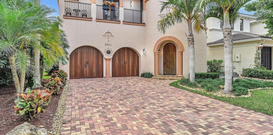 Casa en Parkland, Florida 5 dormitorios, 369.01 m2 № 2000258