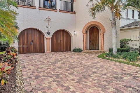 Casa en venta en Parkland, Florida, 5 dormitorios, 369.01 m2 № 2000258 - foto 2