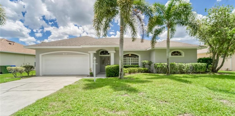 House in Winter Haven, Florida 3 bedrooms, 183.57 sq.m. № 1603274