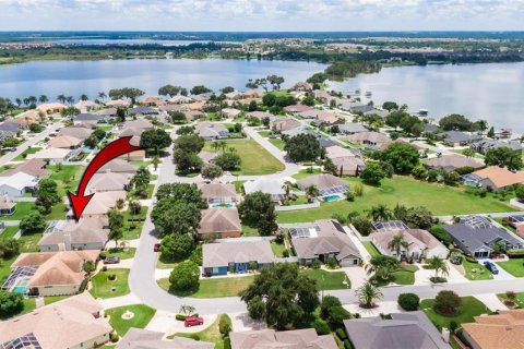 House in Winter Haven, Florida 3 bedrooms, 183.57 sq.m. № 1603274 - photo 7