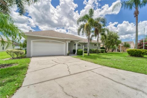 House in Winter Haven, Florida 3 bedrooms, 183.57 sq.m. № 1603274 - photo 2
