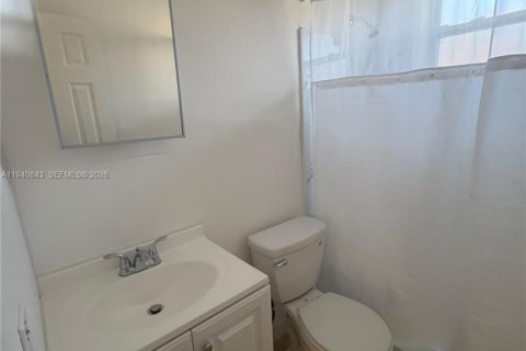 Casa en alquiler en Miami, Florida, 2 dormitorios, 74.32 m2 № 1997891 - foto 15