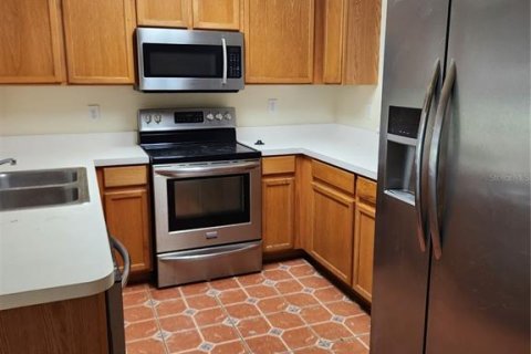 Townhouse in Riverview, Florida 2 bedrooms, 142.33 sq.m. № 2237906 - photo 4