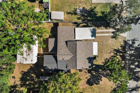 House in Eustis, Florida 3 bedrooms, 120.03 sq.m. № 2238784 - photo 6