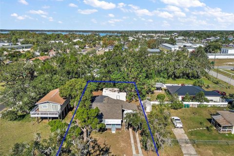 House in Eustis, Florida 3 bedrooms, 120.03 sq.m. № 2238784 - photo 3