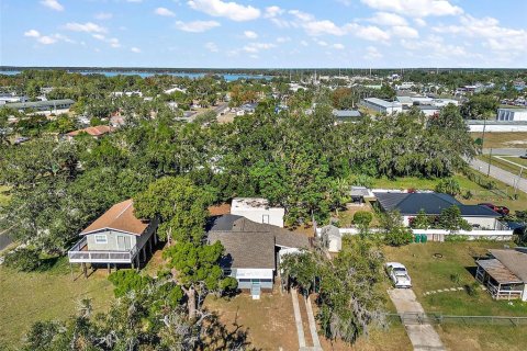 House in Eustis, Florida 3 bedrooms, 120.03 sq.m. № 2238784 - photo 4