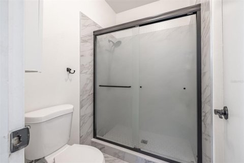 Condo in Tampa, Florida, 1 bedroom  № 1854345 - photo 18