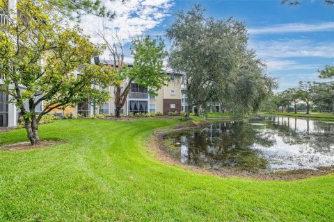 Condo in Tampa, Florida, 1 bedroom  № 1854345 - photo 27