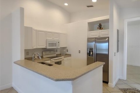 Casa en alquiler en Cape Coral, Florida, 3 dormitorios, 117.52 m2 № 1651518 - foto 2