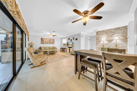 House in Tarpon Springs, Florida 2 bedrooms, 96.15 sq.m. № 1666364 - photo 22