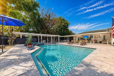 House in Miami, Florida 4 bedrooms, 154.68 sq.m. № 2060792 - photo 25