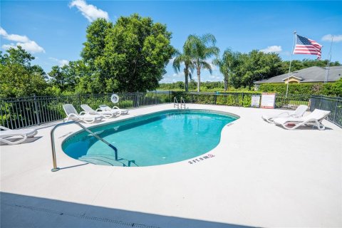 Adosado en venta en Winter Haven, Florida, 2 dormitorios, 142.7 m2 № 1789865 - foto 3